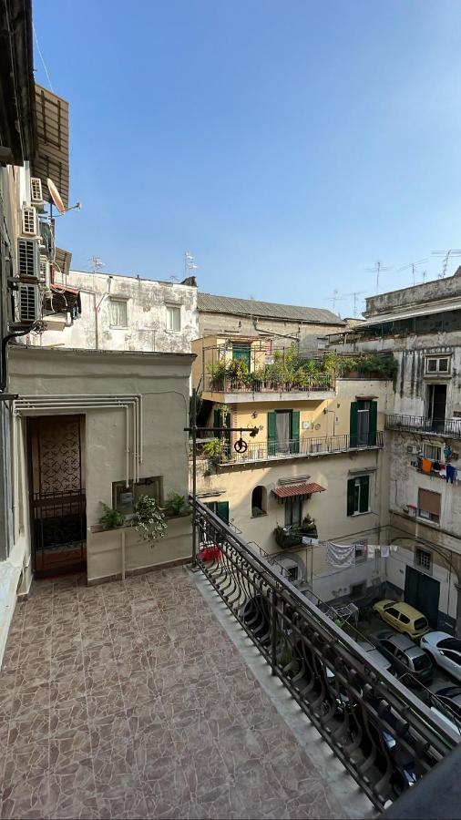Queen Carolina'S Homes - Apartments In Old Town نابولي المظهر الخارجي الصورة
